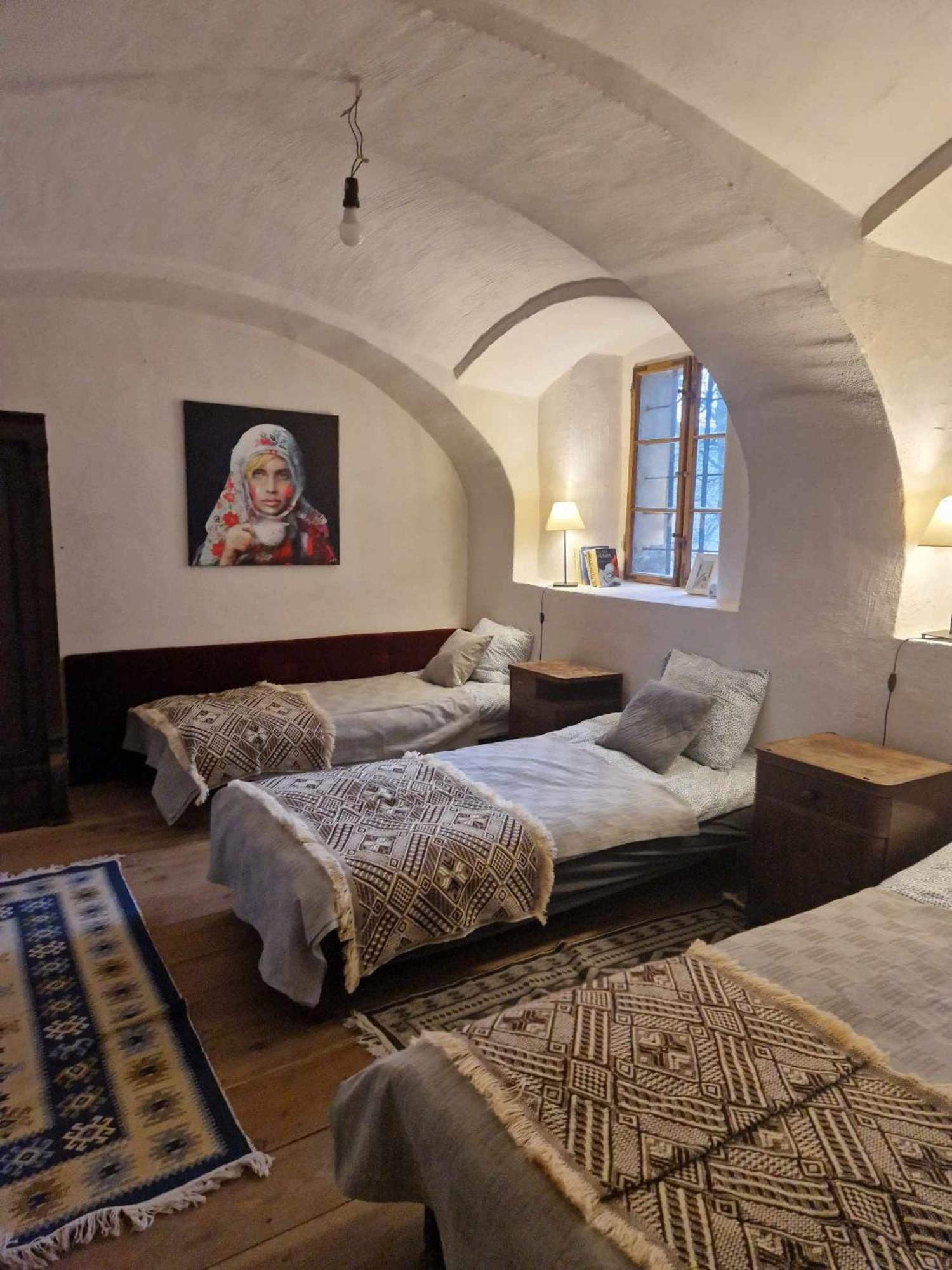 Palac Gorzanow Экстерьер фото