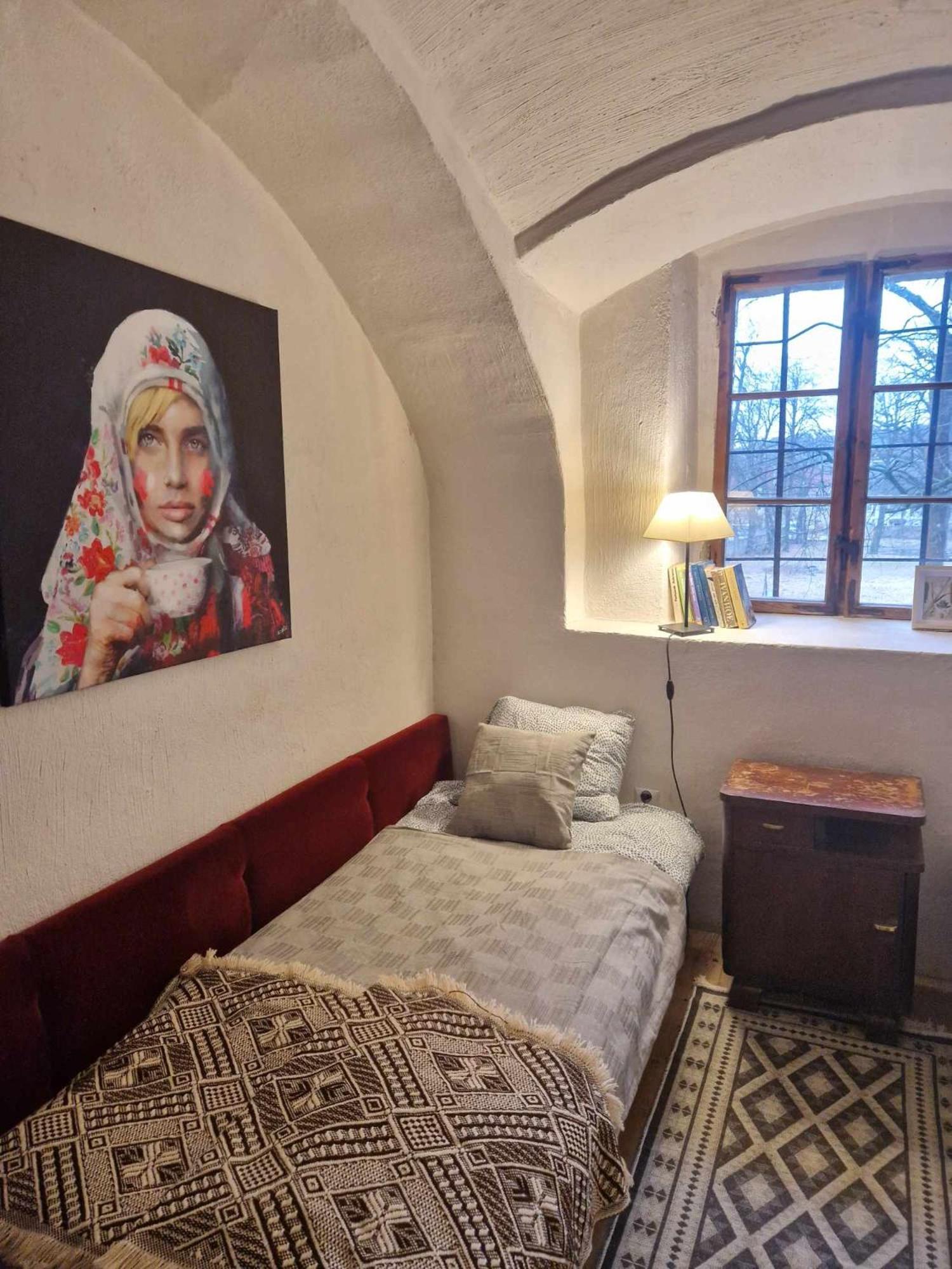 Palac Gorzanow Экстерьер фото